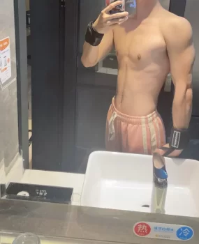 25岁弟弟