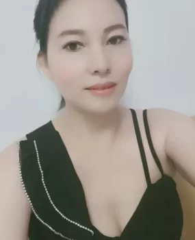 丰满气质熟女