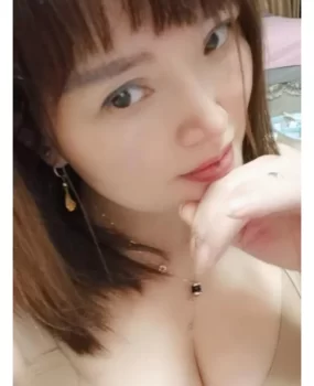 叶英子兼职