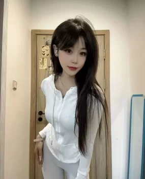 颜值很可爱的兼职小妹