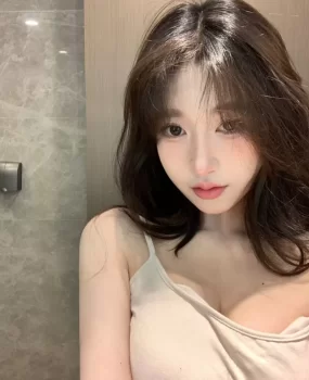 年轻奶大00后