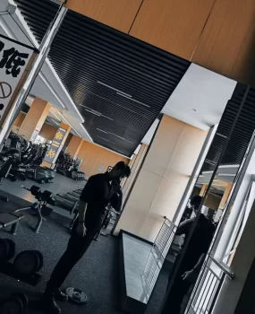 齐河188高学历帅鸭