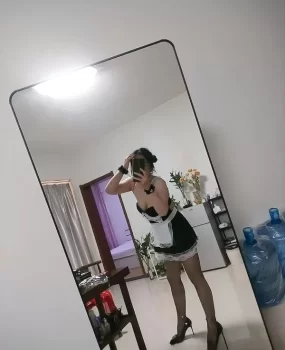 颜值特色泡泡浴美女