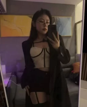 上海性感黑丝长腿御姐