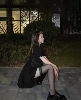 高级短腿黑丝袜气质名媛叫声酥酥麻麻