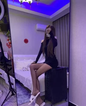 大屯附近妙龄妹子，体验各种姿势