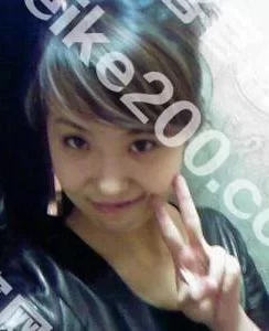 25岁在小姑娘步行街附近