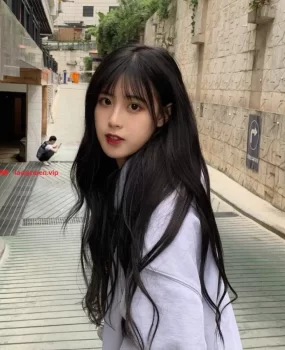 清新脱俗，人美声甜